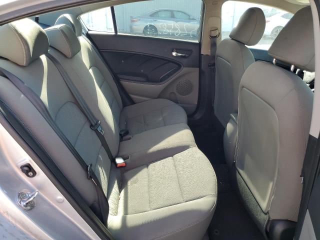 Photo 10 from auction – 2016 KIA FORTE LX with VIN KNAFK4A67G5455873