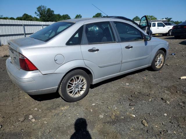 Photo 3 from auction – 2005 FORD FOCUS ZX4 with VIN 1FAFP34N15W142185