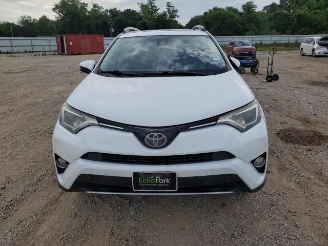 Photo 5 from auction – 2017 TOYOTA RAV4 XLE with VIN JTMWFREVXHD096211