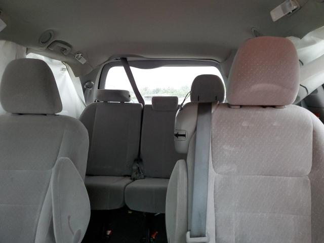 Photo 10 from auction – 2017 TOYOTA SIENNA LE with VIN 5TDKZ3DC3HS816911