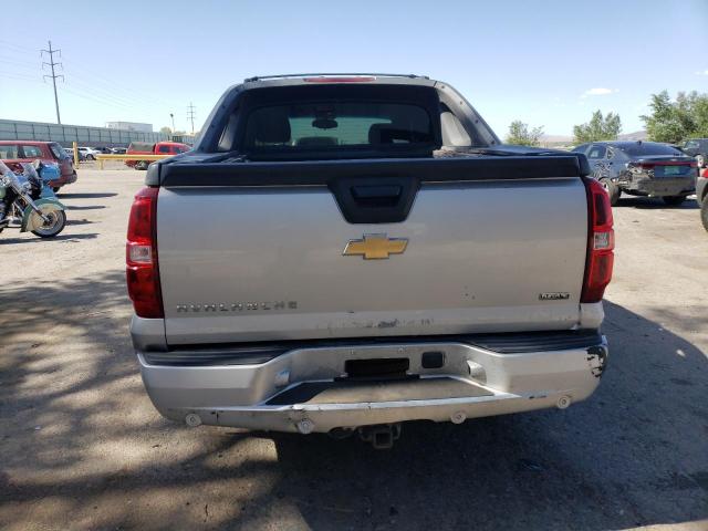 Photo 6 from auction – 2011 CHEVROLET AVALANCHE with VIN 3GNTKFE36BG149645