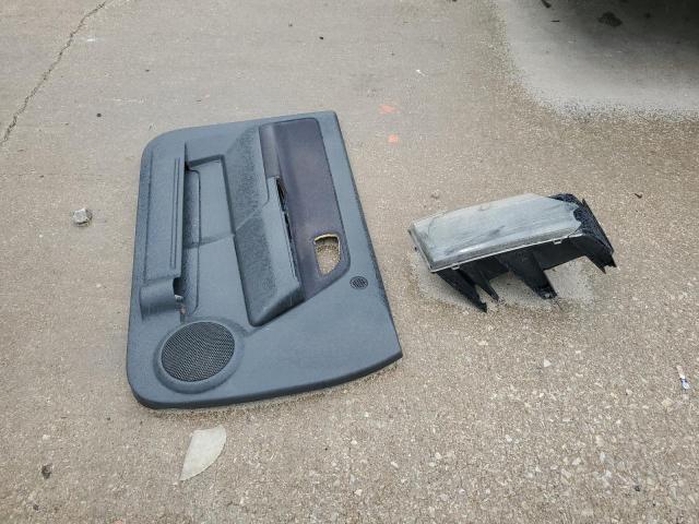 Photo 12 from auction – 2005 CHEVROLET COLORADO with VIN 1GCCS196758119452