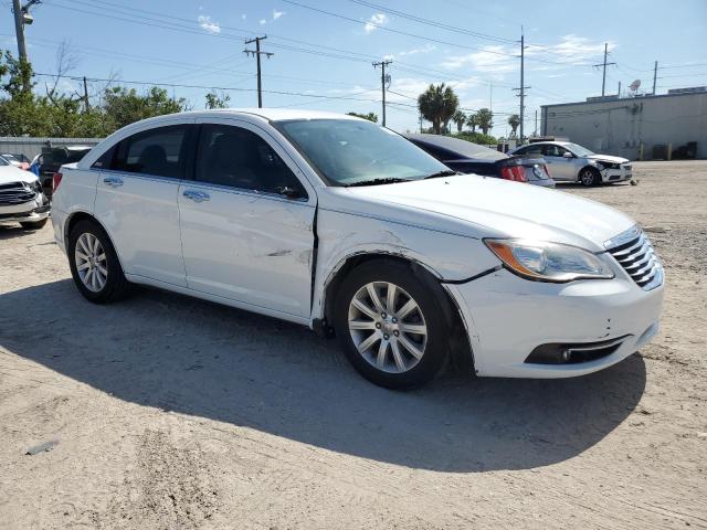 Photo 4 from auction – 2013 CHRYSLER 200 LIMITE with VIN 1C3CCBCG2DN676889