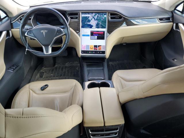 Photo 8 from auction – 2015 TESLA MODEL S 85 with VIN 5YJSA1H25FF083632
