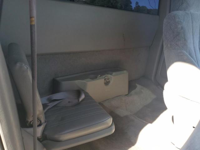 Photo 10 from auction – 1999 GMC SONOMA with VIN 1GTCS19X4X8536104
