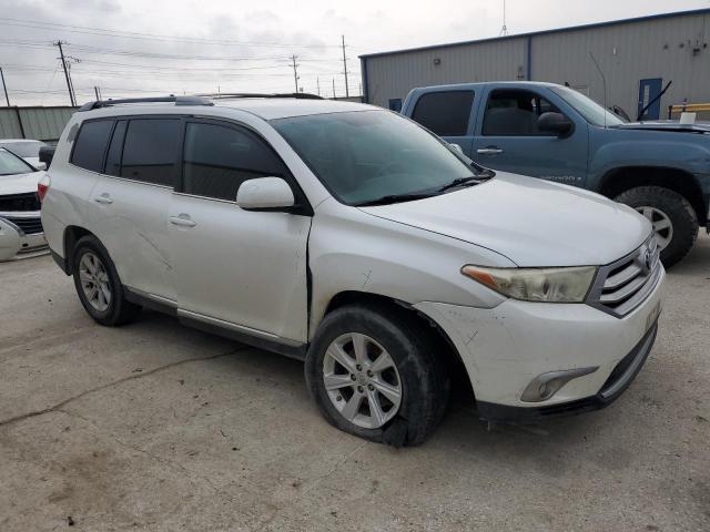 Photo 4 from auction – 2011 TOYOTA HIGHLANDER with VIN 5TDZA3EH5BS015677