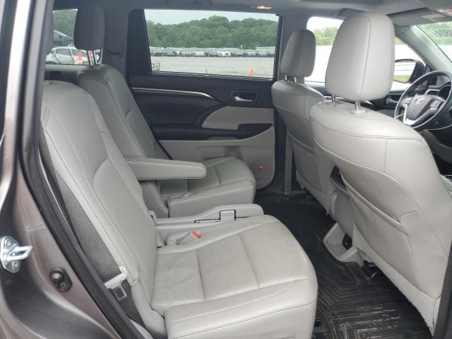 Photo 11 from auction – 2016 TOYOTA HIGHLANDER with VIN 5TDYKRFHXGS138506