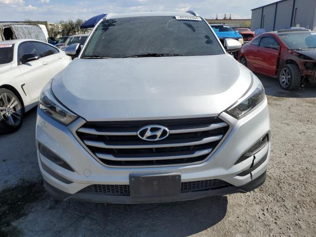 Photo 5 from auction – 2017 HYUNDAI TUCSON LIM with VIN KM8J33A40HU444803