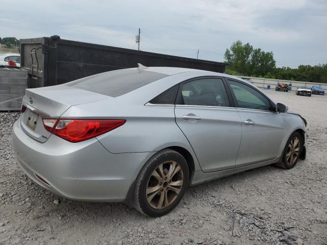 Photo 3 from auction – 2011 HYUNDAI SONATA SE with VIN 5NPEC4AC0BH177618