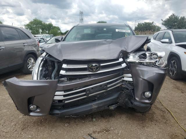 Photo 5 from auction – 2018 TOYOTA HIGHLANDER with VIN 5TDJZRFH1JS544159