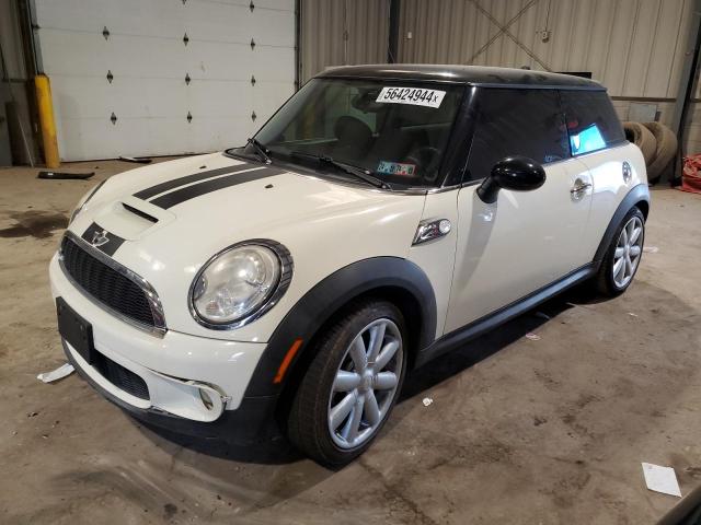 MINI COOPER S 2010 with VIN WMWMF7C5XATZ74176 - Photo from auction