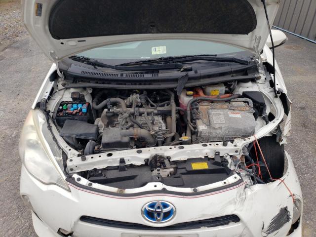 Photo 11 from auction – 2012 TOYOTA PRIUS C with VIN JTDKDTB3XC1506326