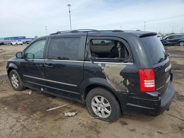 Photo 2 from auction – 2010 CHRYSLER TOWN & COU with VIN 2A4RR5D13AR450028