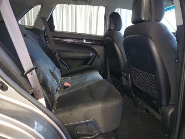 Photo 11 from auction – 2014 KIA SORENTO LX with VIN 5XYKTCA66EG476338