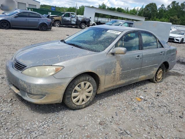 TOYOTA CAMRY LE 2005 with VIN 4T1BE32K05U637640 - Photo from auction