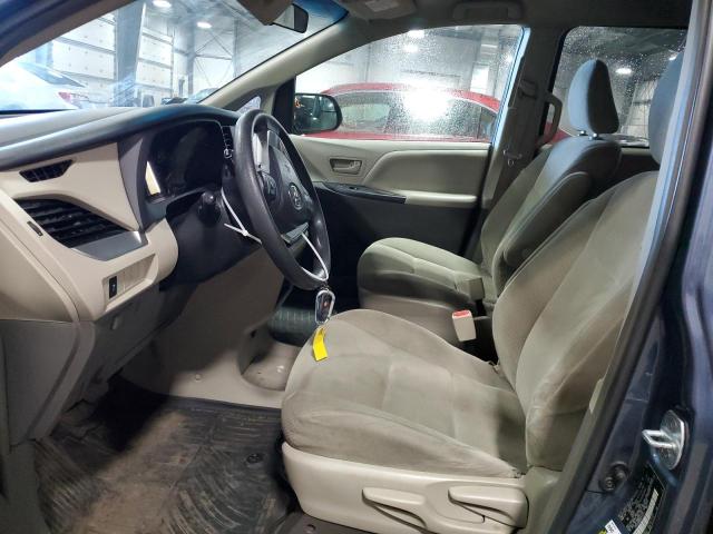 Photo 7 from auction – 2017 TOYOTA SIENNA with VIN 5TDZZ3DC8HS815431
