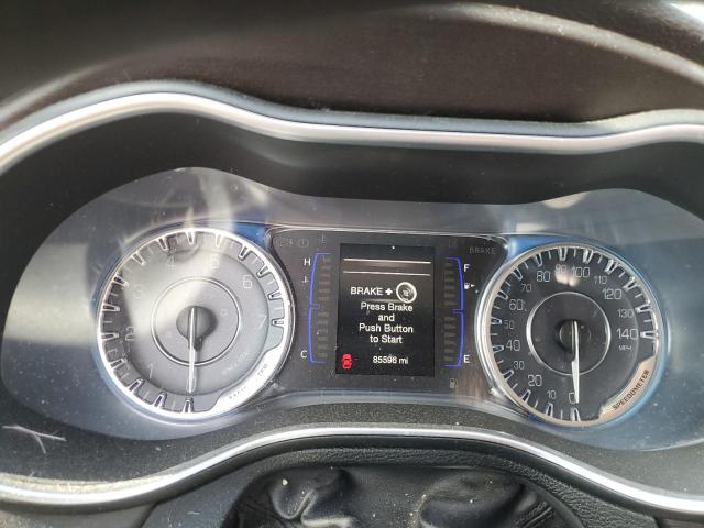 Photo 9 from auction – 2019 CHRYSLER 200 LIMITE with VIN 1C3CCCAB6GN101406