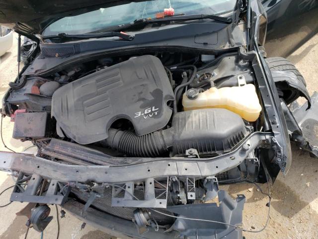 Photo 11 from auction – 2018 CHRYSLER 300 S with VIN 2C3CCABG2JH142789