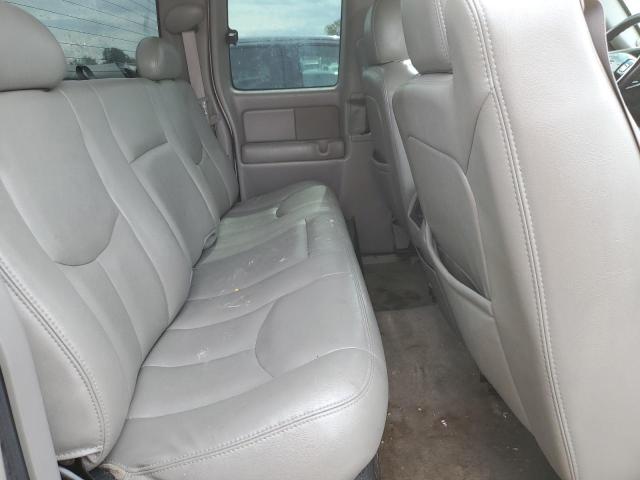 Photo 10 from auction – 2004 GMC NEW SIERRA with VIN 2GTEK19T641189413