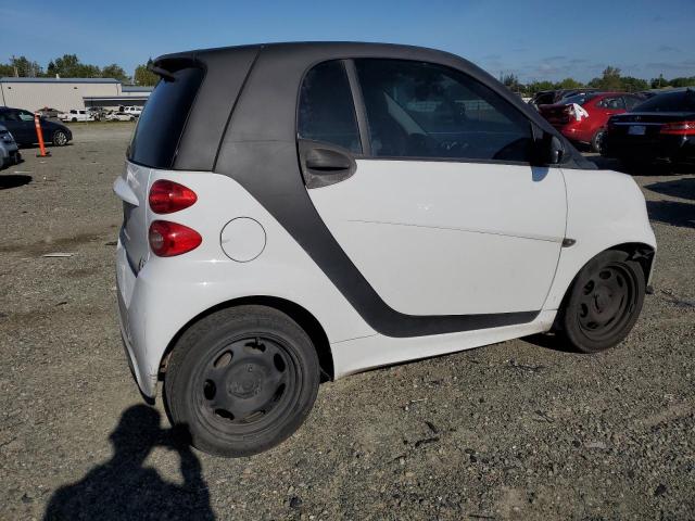 Photo 3 from auction – 2015 SMART FORTWO PUR with VIN WMEEJ3BA4FK805895
