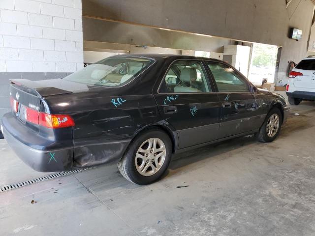 Photo 3 from auction – 2001 TOYOTA CAMRY CE with VIN 4T1BG22K11U021301