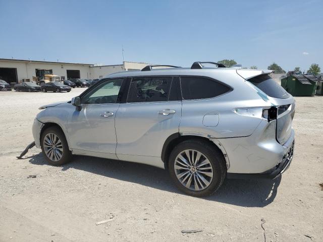 Photo 2 from auction – 2022 TOYOTA HIGHLANDER with VIN 5TDFZRBH4NS222455