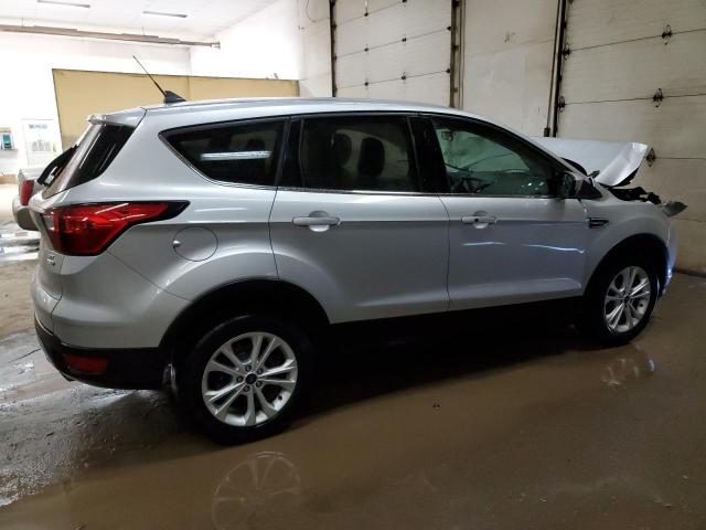 Photo 3 from auction – 2019 FORD ESCAPE SE with VIN 1FMCU9GDXKUC51033
