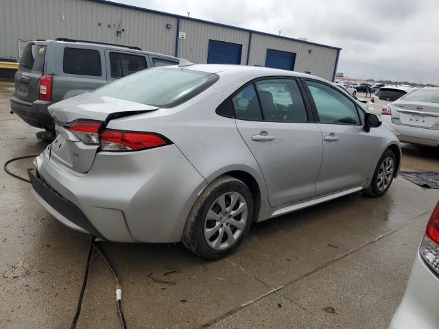 Photo 3 from auction – 2022 TOYOTA COROLLA LE with VIN 5YFEPMAE8NP288043