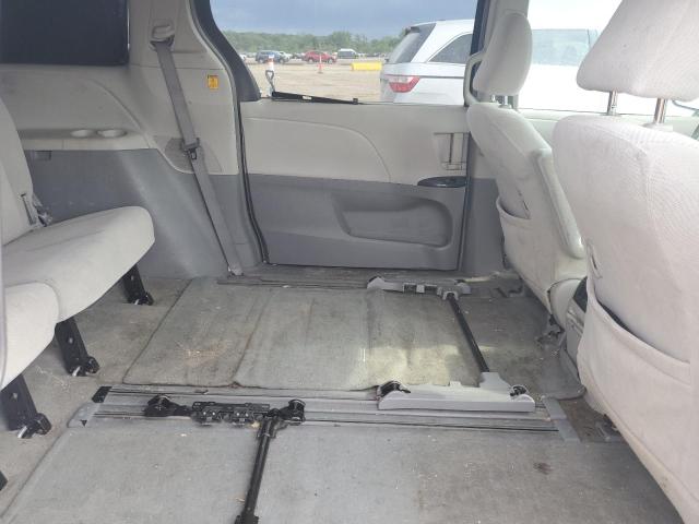 Photo 11 from auction – 2011 TOYOTA SIENNA LE with VIN 5TDKK3DCXBS119036