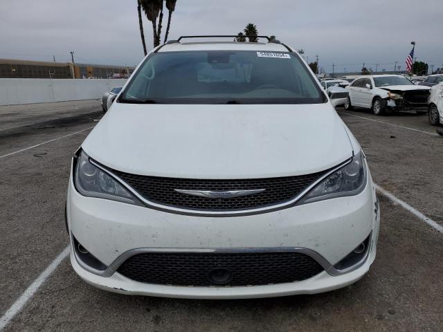 Photo 5 from auction – 2017 CHRYSLER PACIFICA L with VIN 2C4RC1GG6HR561294