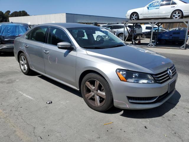 Photo 4 from auction – 2013 VOLKSWAGEN PASSAT SE with VIN 1VWBP7A30DC068435