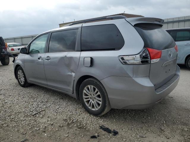 Photo 2 from auction – 2012 TOYOTA SIENNA XLE with VIN 5TDYK3DC7CS260741