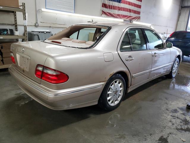 Photo 3 from auction – 2001 MERCEDES-BENZ E 320 with VIN WDBJF65J11B355710