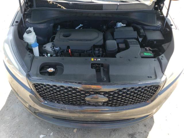 Photo 11 from auction – 2016 KIA SORENTO LX with VIN 5XYPG4A32GG168155