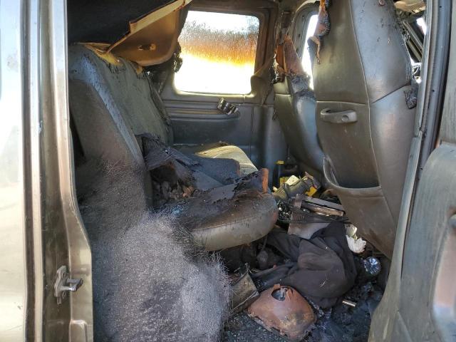 Photo 11 from auction – 2001 CHEVROLET EXPRESS G2 with VIN 1GAGG29R411130066