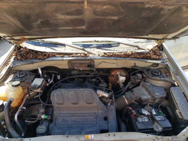 Photo 12 from auction – 2003 FORD ESCAPE XLT with VIN 1FMYU93173KD48026