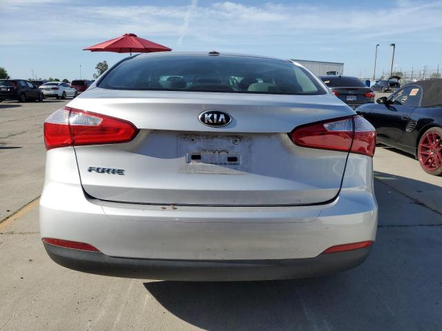Photo 6 from auction – 2016 KIA FORTE LX with VIN KNAFK4A67G5455873