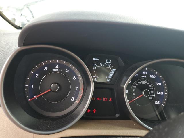 Photo 9 from auction – 2013 HYUNDAI ELANTRA GL with VIN 5NPDH4AE0DH403254