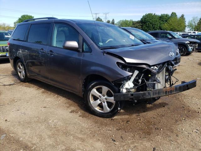 Photo 4 from auction – 2014 TOYOTA SIENNA LE with VIN 5TDKK3DC5ES465712