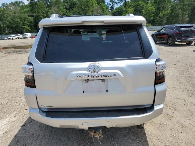 Photo 6 from auction – 2018 TOYOTA 4RUNNER SR with VIN JTEZU5JR7J5167574
