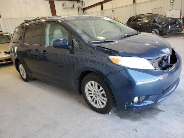 Photo 4 from auction – 2011 TOYOTA SIENNA XLE with VIN 5TDYK3DC9BS136033