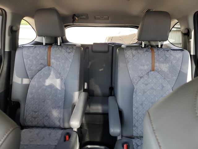 Фото 10 с аукциона – 2022 TOYOTA HIGHLANDER с VIN 5TDABRCH8NS544352
