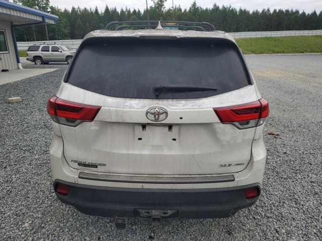 Photo 6 from auction – 2017 TOYOTA HIGHLANDER with VIN 5TDJZRFH2HS357877