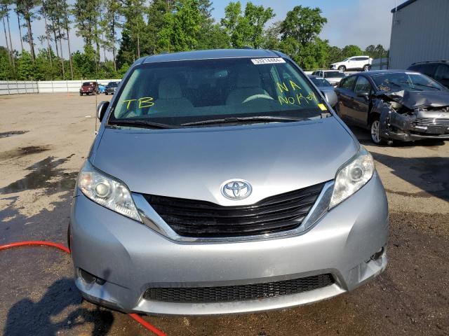Photo 5 from auction – 2014 TOYOTA SIENNA LE with VIN 5TDKK3DC2ES458121