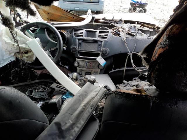 Photo 8 from auction – 2013 TOYOTA HIGHLANDER with VIN 5TDBK3EH1DS237506