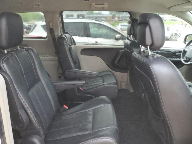 Photo 11 from auction – 2012 CHRYSLER TOWN & COU with VIN 2C4RC1BG3CR338484