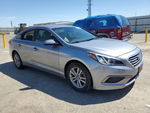 Photo 4 from auction – 2016 HYUNDAI SONATA SE with VIN 5NPE24AF6GH393767