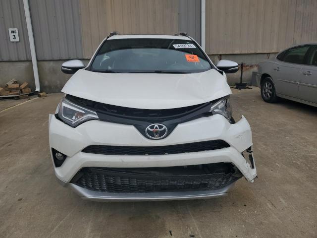 Photo 5 from auction – 2016 TOYOTA RAV4 SE with VIN JTMJFREVXGJ085624