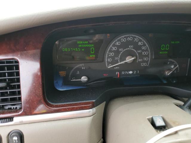 Photo 9 from auction – 2004 LINCOLN TOWN CAR E with VIN 1LNHM81W64Y680451