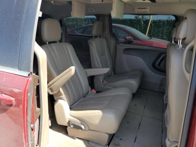 Photo 11 from auction – 2016 CHRYSLER TOWN & COU with VIN 2C4RC1BG2GR230783